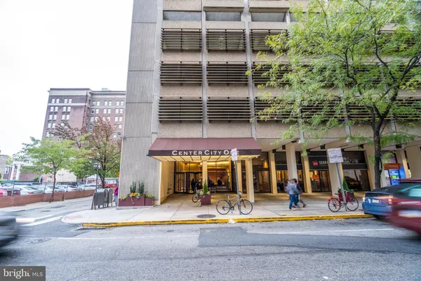 $3,450 | 1326-42 Spruce Street, Unit 703, Philadelphia, PA 19107
