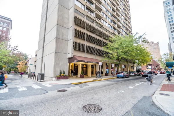 $3,450 | 1326-42 Spruce Street, Unit 703, Philadelphia, PA 19107