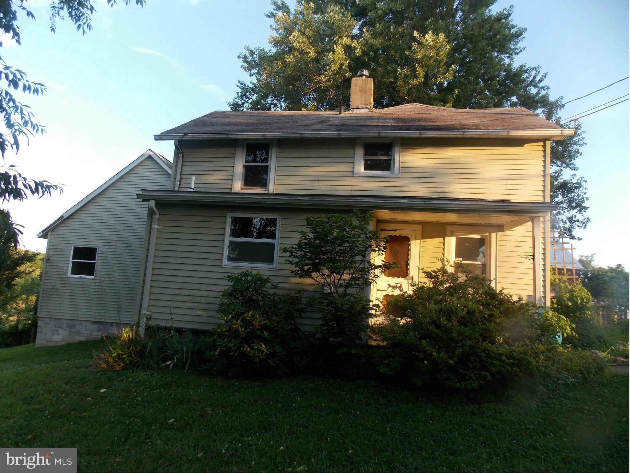 2909 Kuntz Road Baltimore, MD 21244 - Photo 1 of 21 Exterior (Front)