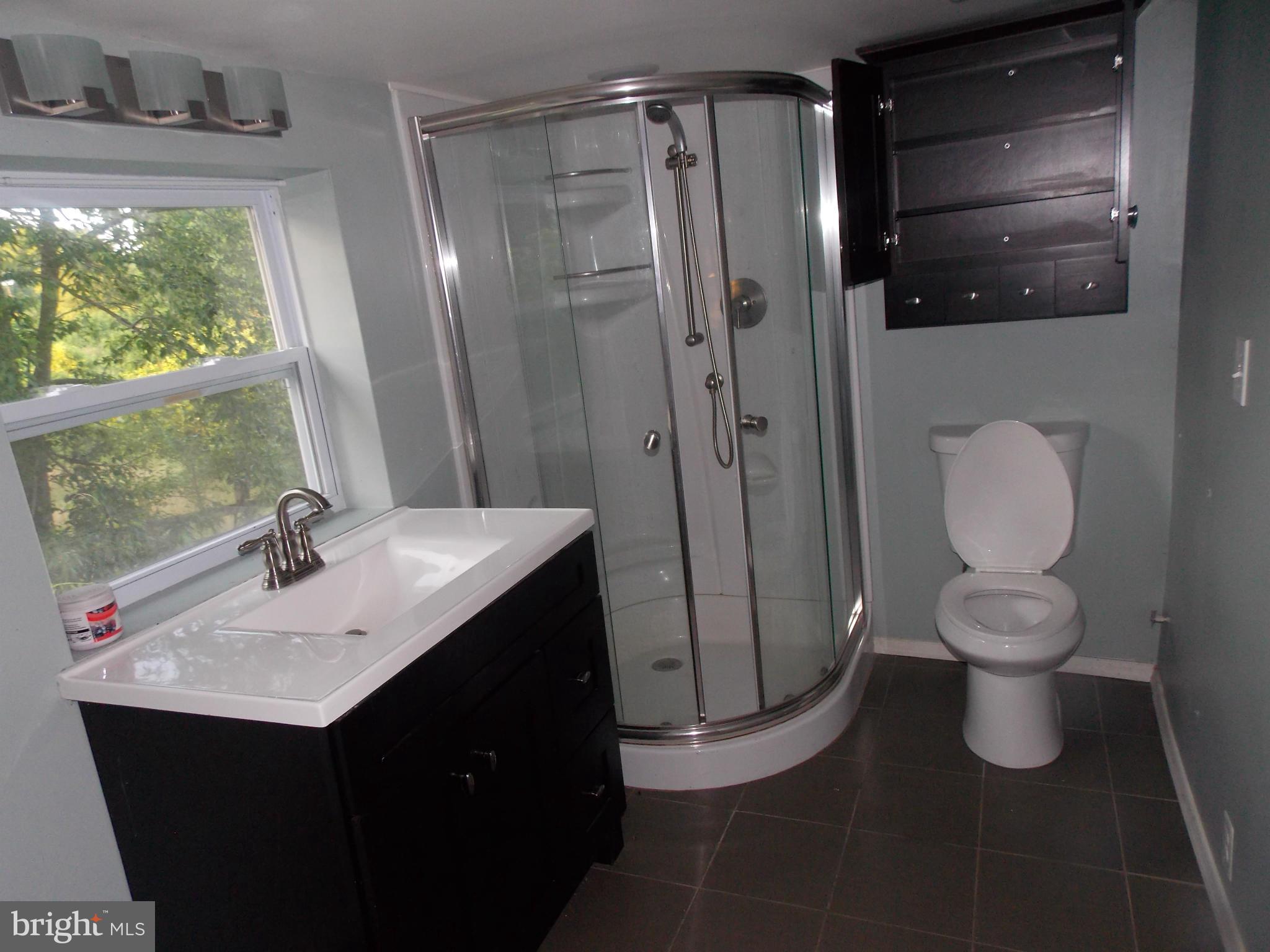 2909 Kuntz Road Baltimore, MD 21244 - Photo 11 of 21 Bath