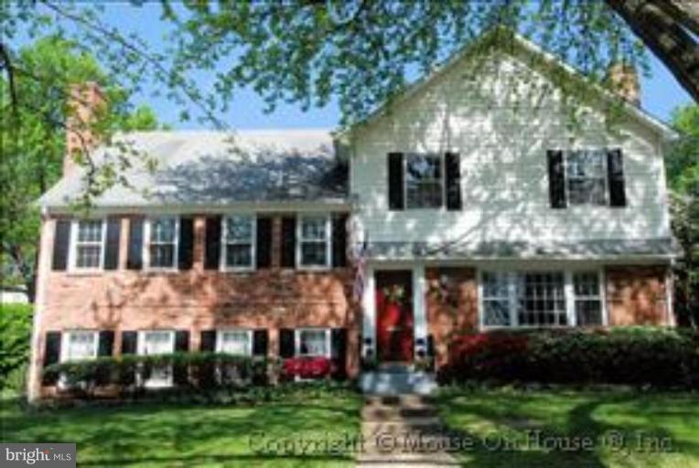 9515 Edgeley Road Bethesda, MD 20814 - Photo 1 of 30 Exterior (Main)