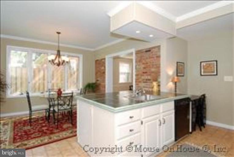 9515 Edgeley Road Bethesda, MD 20814 - Photo 6 of 30 Kitchen #2