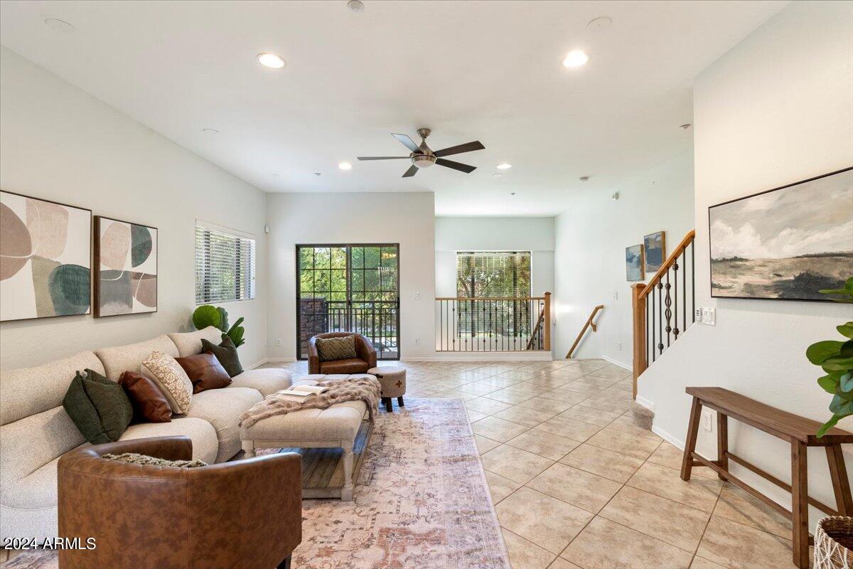 6940 East Cochise Road, Unit 1009 Paradise Valley, AZ 85253 - Photo 5 of 21 06-71084310