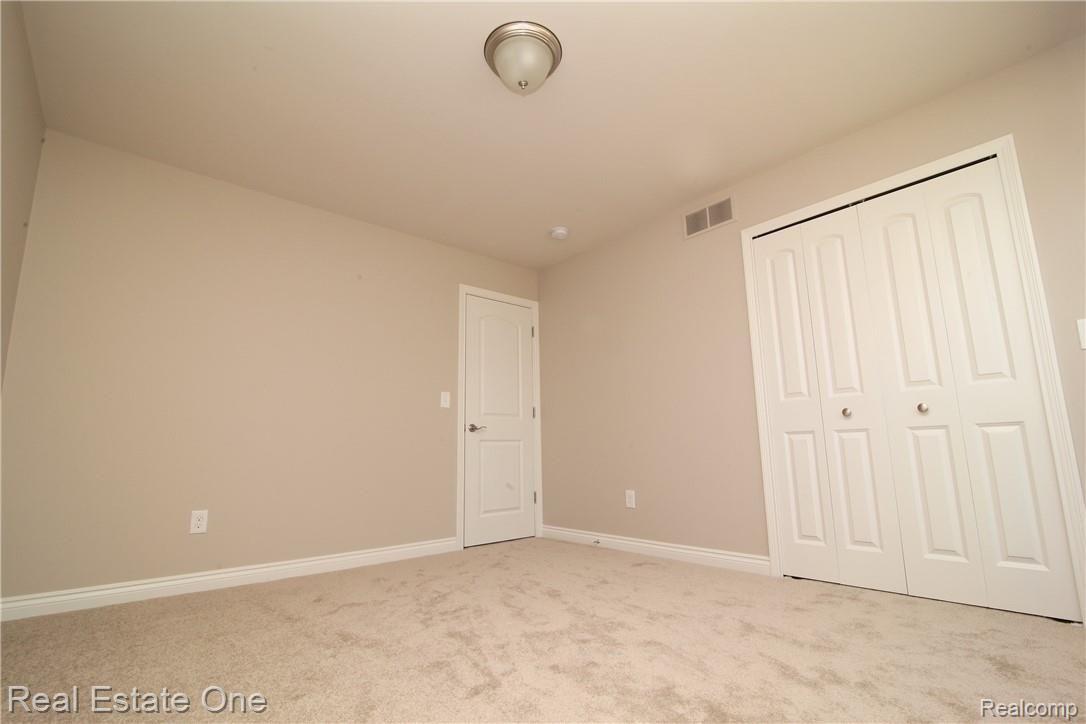 3098 Gerald Avenue Rochester, MI 48307 - Photo 12 of 24 IMG_0079.jpg