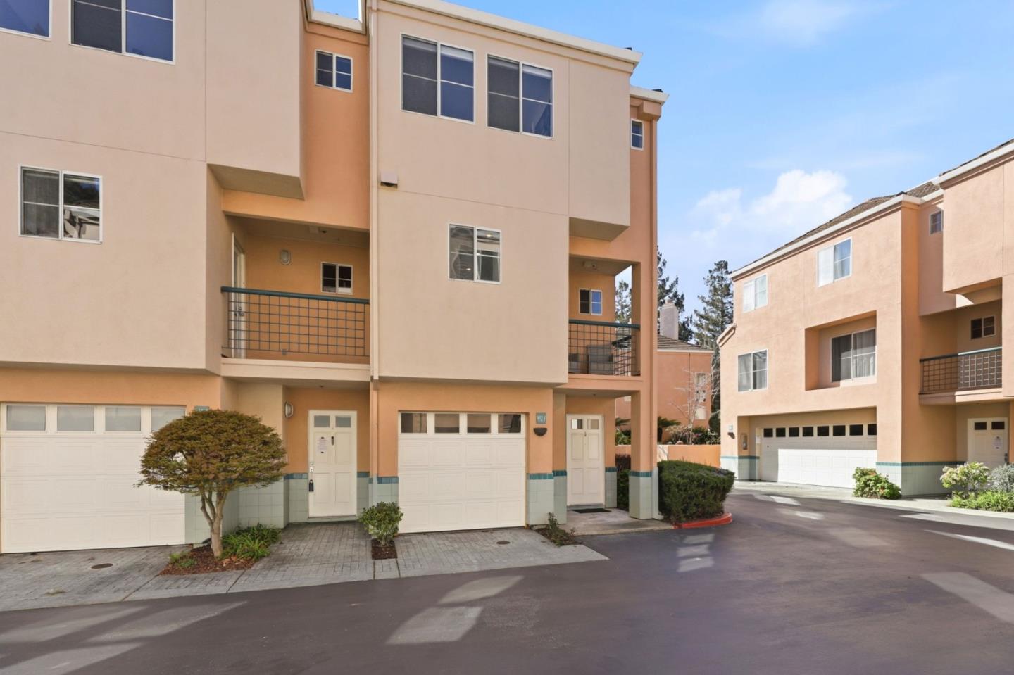 992 Alpine Terrace, Unit 6 Sunnyvale, CA 94086 - Photo 4 of 37