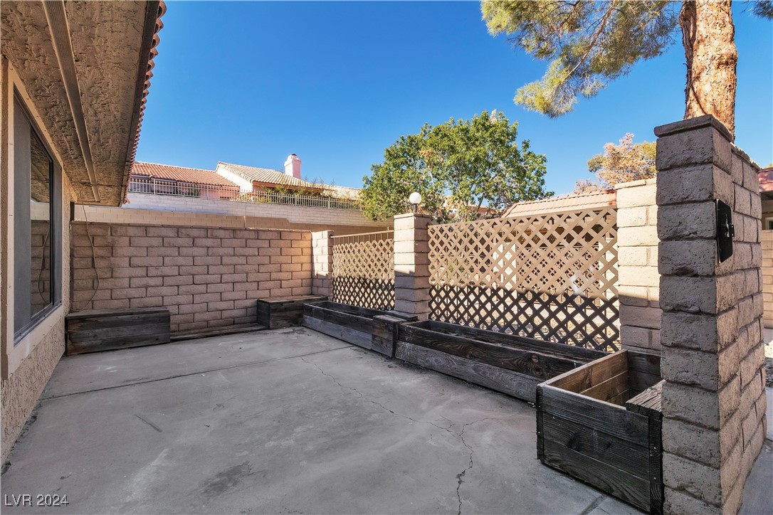 1894 Apricot Court Henderson, NV 89014 - Photo 10 of 31