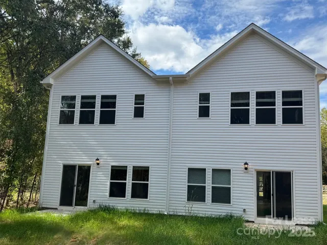 $2,200 | 9717 Misenheimer Road, Unit 5B, Charlotte, NC 28215