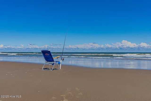 $168,500 | 574 Live Oak Court, Corolla, NC 27927