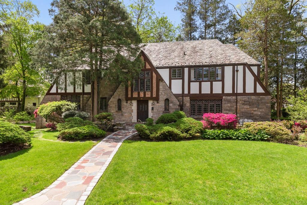 30 Ogden Road Scarsdale, NY 10583 - Photo 1 of 1