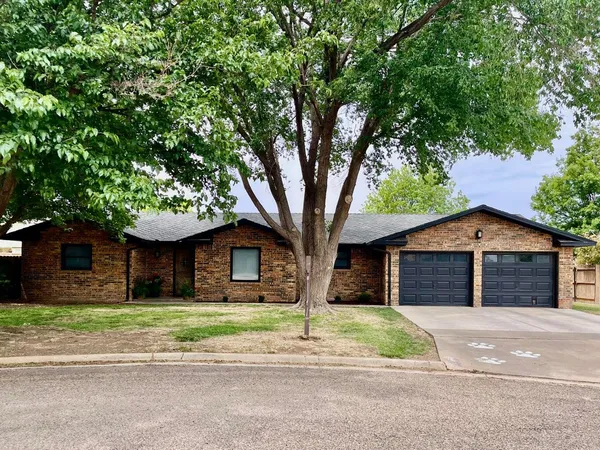 $345,000 | 206 South Garland, Plainview, TX 79072