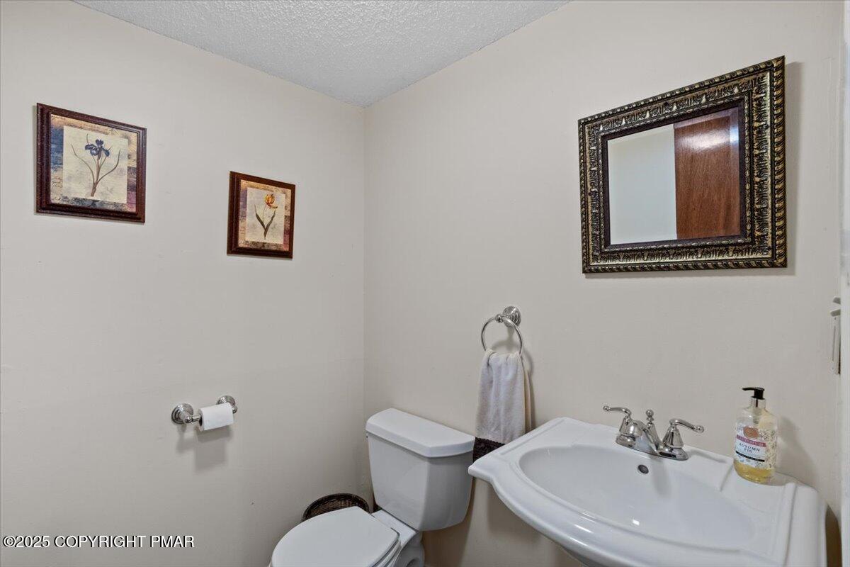 255 Nittany Court Mount Pocono, PA 18344 - Photo 14 of 28 26-Photo-25