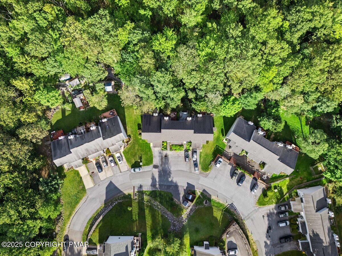 255 Nittany Court Mount Pocono, PA 18344 - Photo 2 of 28 21-Photo-20