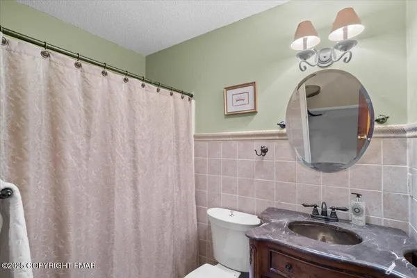 $219,500 | 255 Nittany Court, Mount Pocono, PA 18344