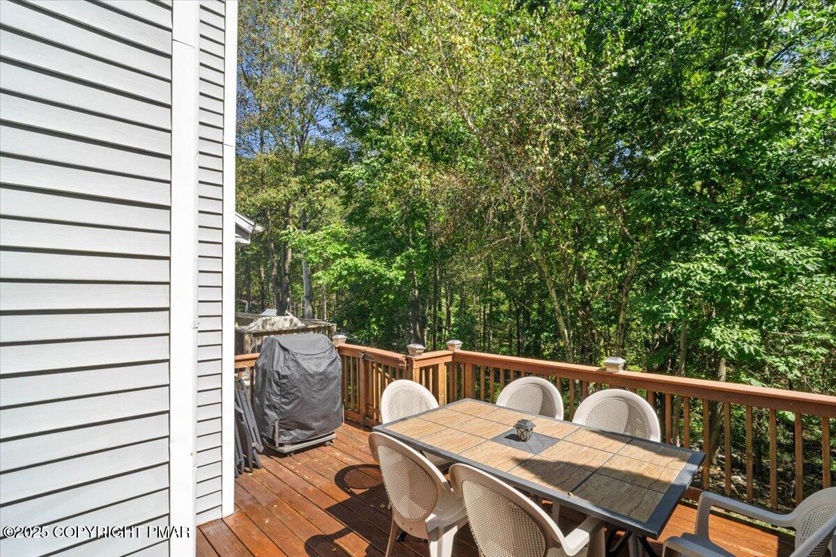 255 Nittany Court Mount Pocono, PA 18344 - Photo 25 of 28 06-Photo-5