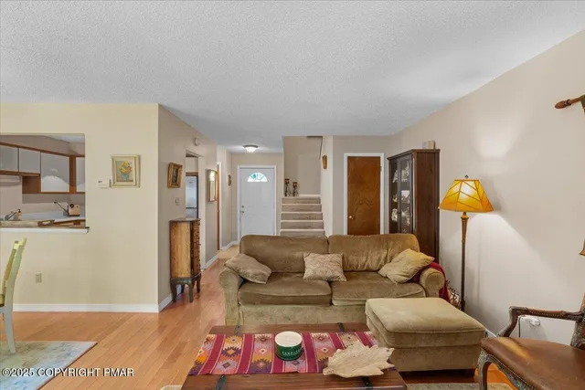 $245,900 | 255 Nittany Court, Mount Pocono, PA 18344