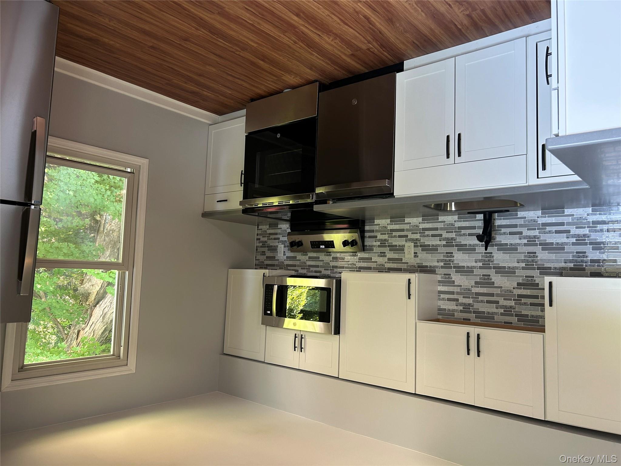 89 Smith Clove Road Central Valley, NY 10917 - Photo 12 of 23 Apartment 2