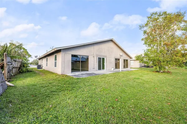 $2,650 | 4779 Southeast Salvatori Road, Unit 4779, Stuart, FL 34997