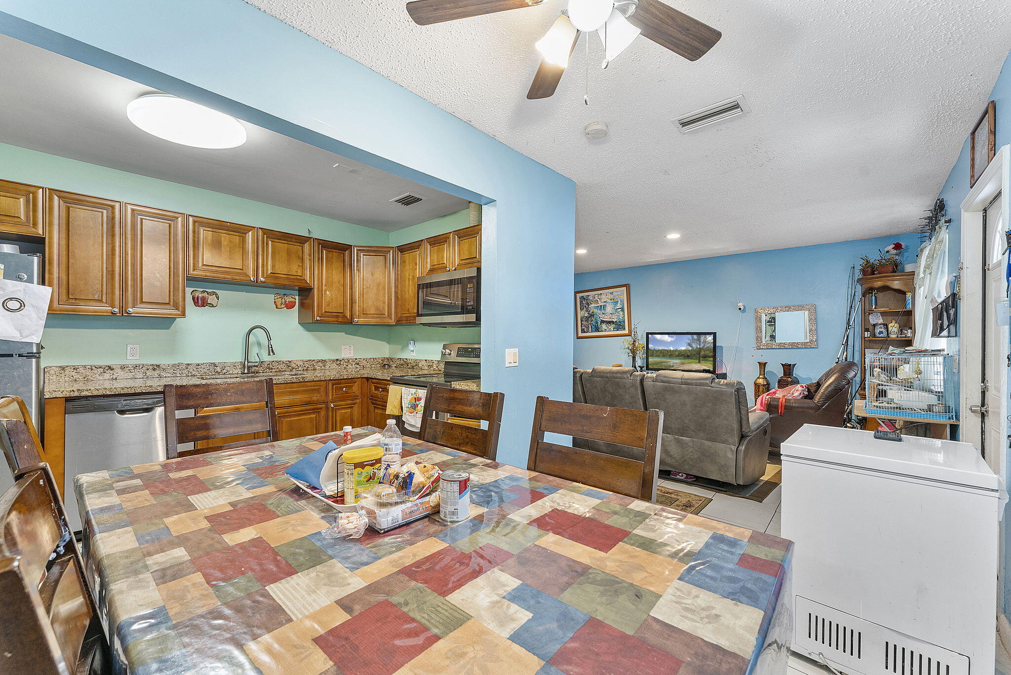 3603 Almar Road Lake Worth, FL 33461 - Photo 8 of 21 6-web-or-mls-DSC04629