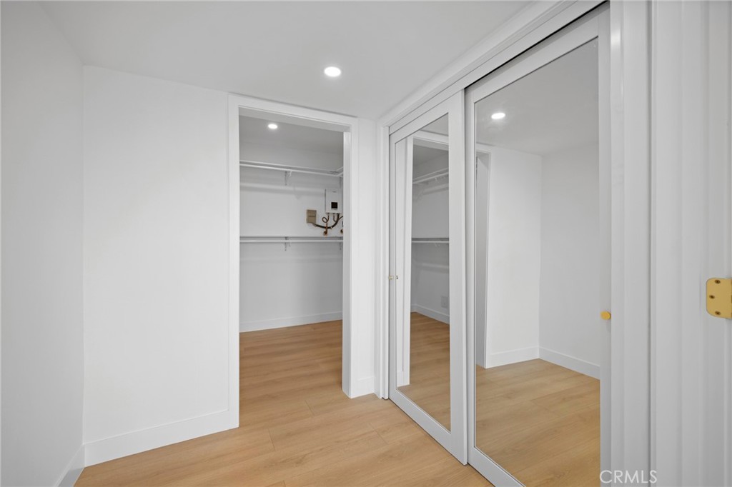 1401 Valley View Road, Unit 329 Glendale, CA 91202 - Photo 16 of 29 Gallery Image 16