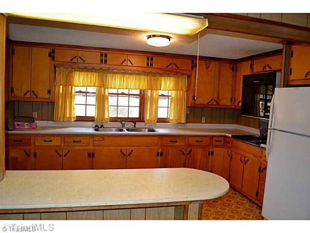 3503 Randleman Road Greensboro, NC 27406 - Photo 4 of 14 Kitchen.