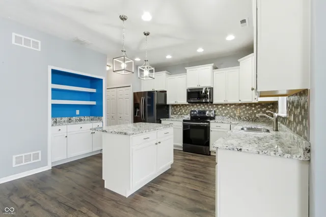 $409,900 | 12335 Medford Place, Noblesville, IN 46060