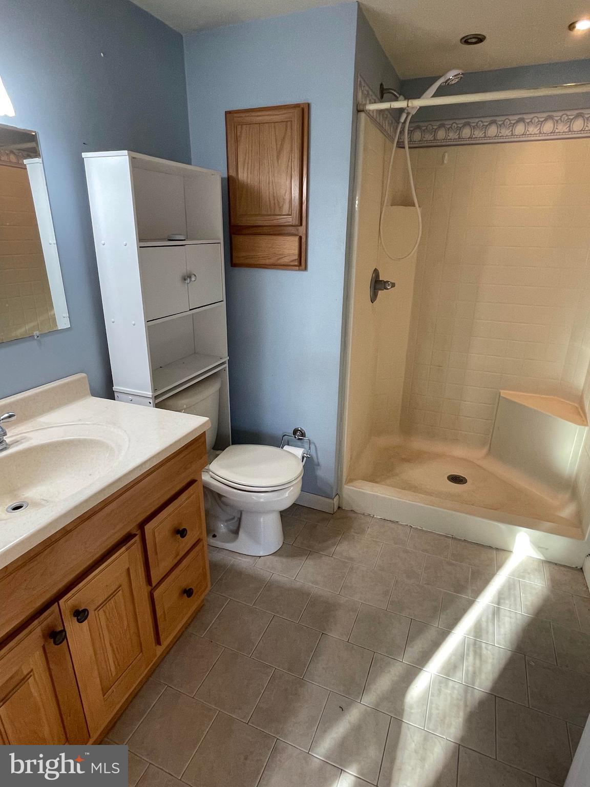 3 Belmar Road Hatboro, PA 19040 - Photo 15 of 20 2nd Floor Bathroom