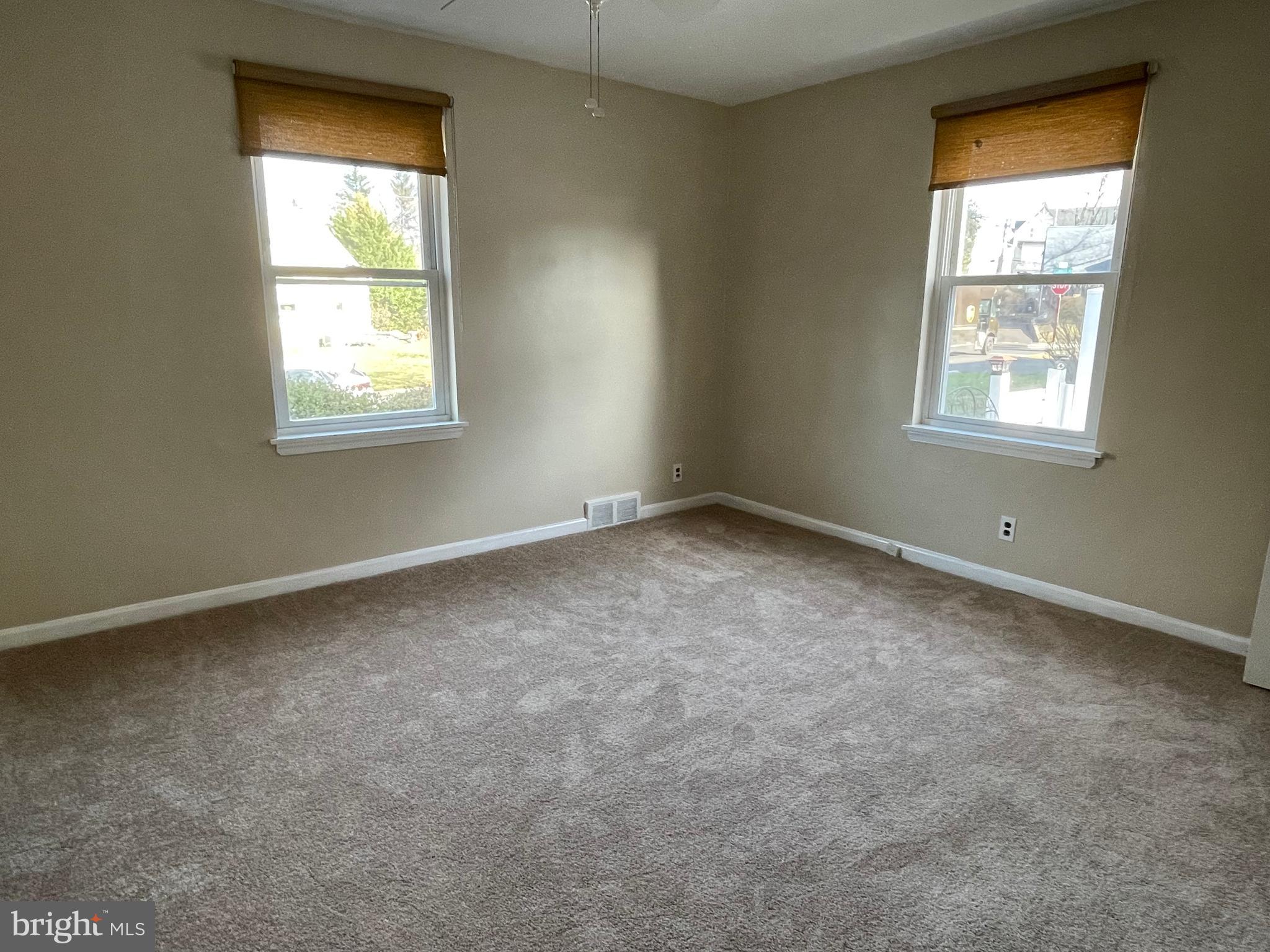 3 Belmar Road Hatboro, PA 19040 - Photo 10 of 20 1st floor bedroom with new carpet