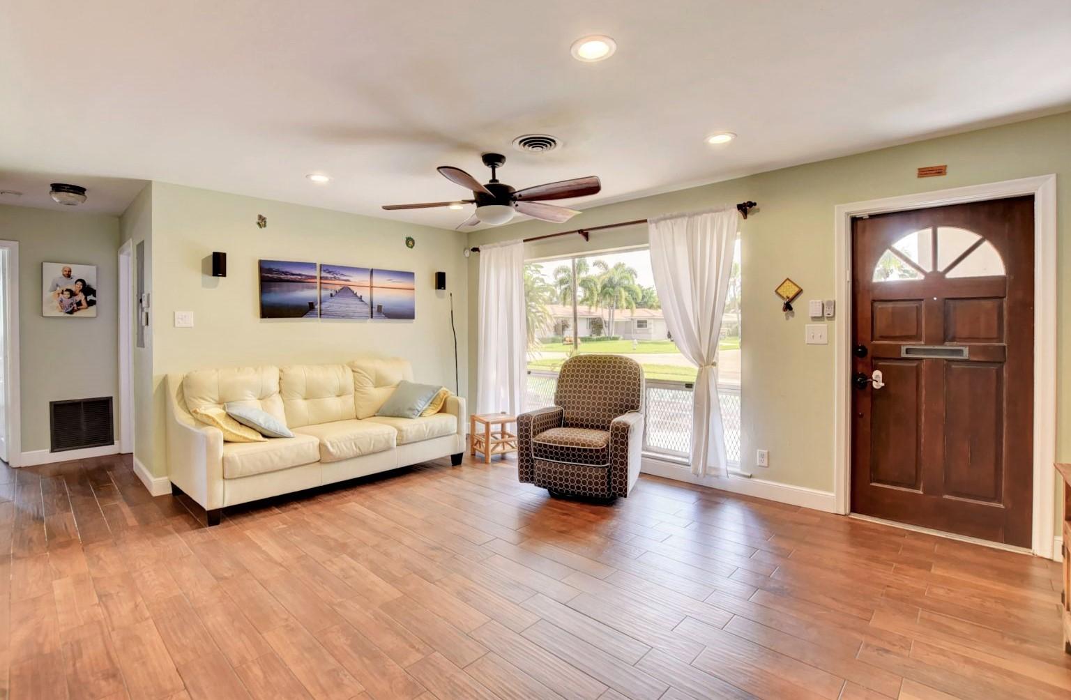 501 Southwest 8th Terrace Boca Raton, FL 33486 - Photo 7 of 28 Living towards bedrooms