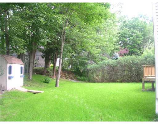 17 Pinecrest Road Portland, ME 04102 - Photo 5 of 20 Yard/Garden.
