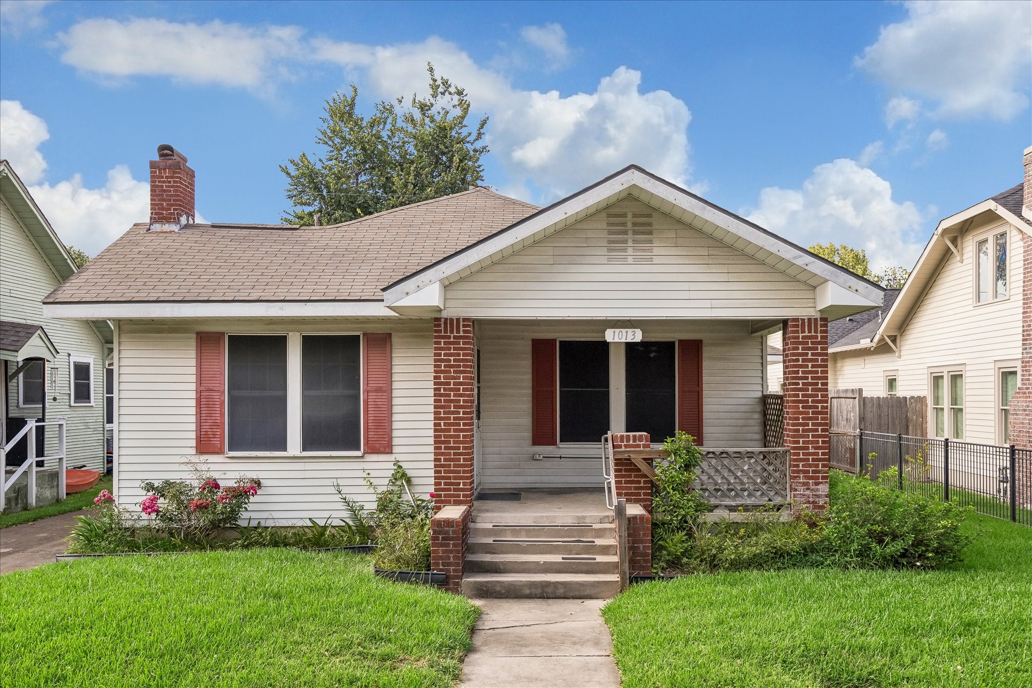 1013 Key Street Houston, TX 77009 - Photo 1 of 14 Welcome to 1013 Key St
