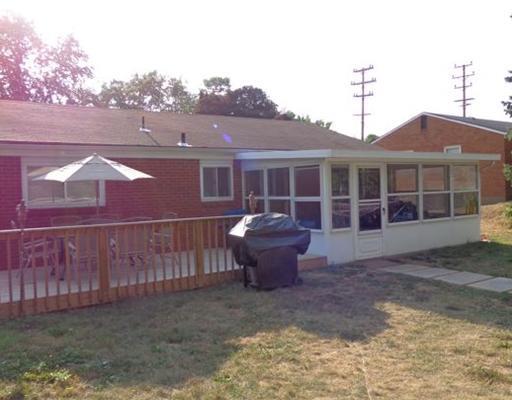 300 Soose Road Pittsburgh, PA 15209 - Photo 2 of 8 Exterior Back.