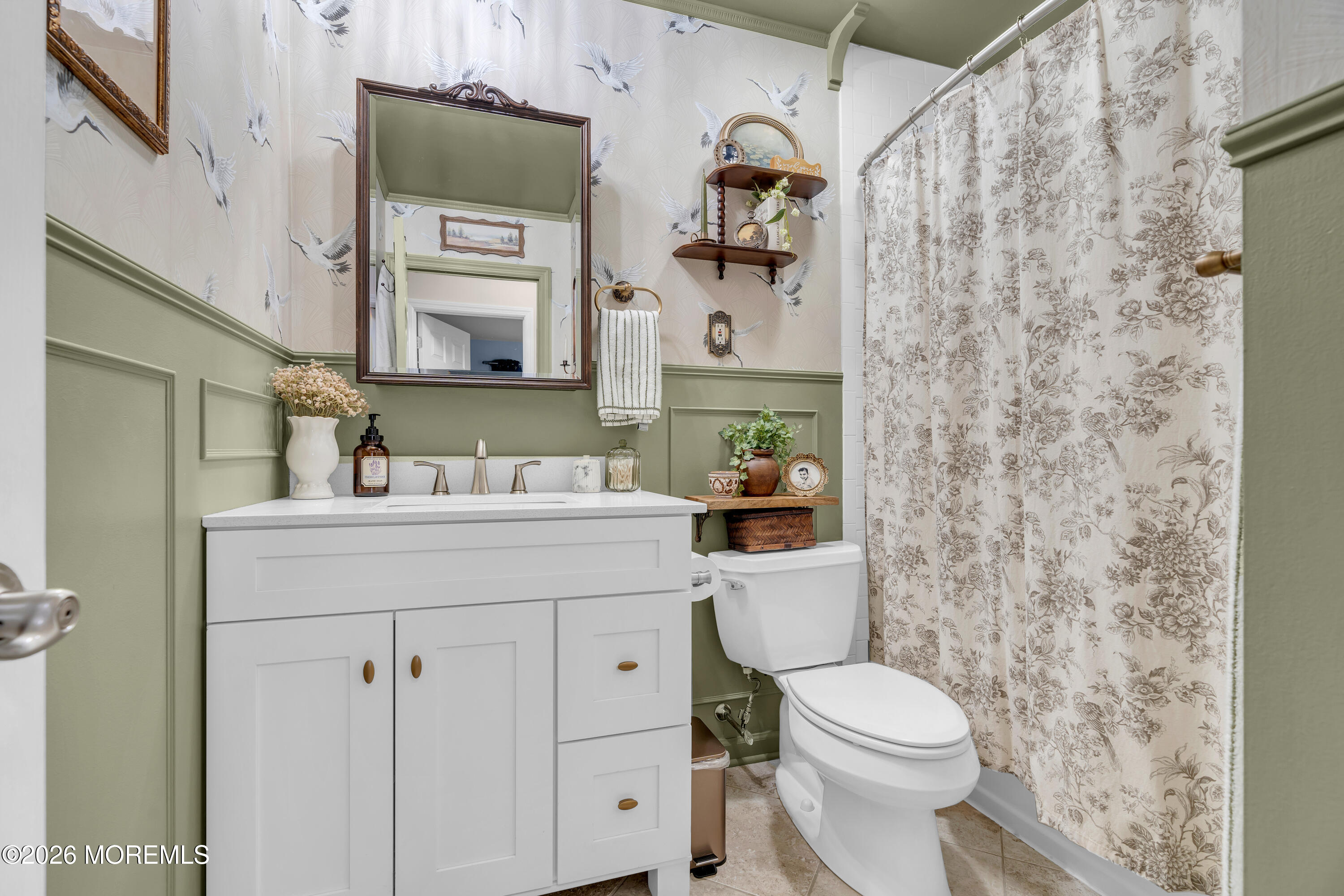 186 Van Brackle Road Aberdeen, NJ 07747 - Photo 17 of 29 .