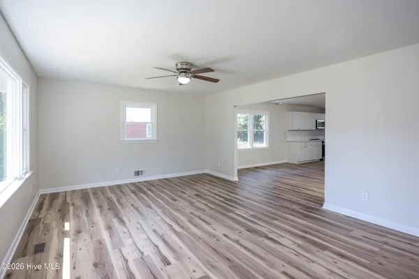 $259,900 | 411 Lafayette Street, Clinton, NC 28328
