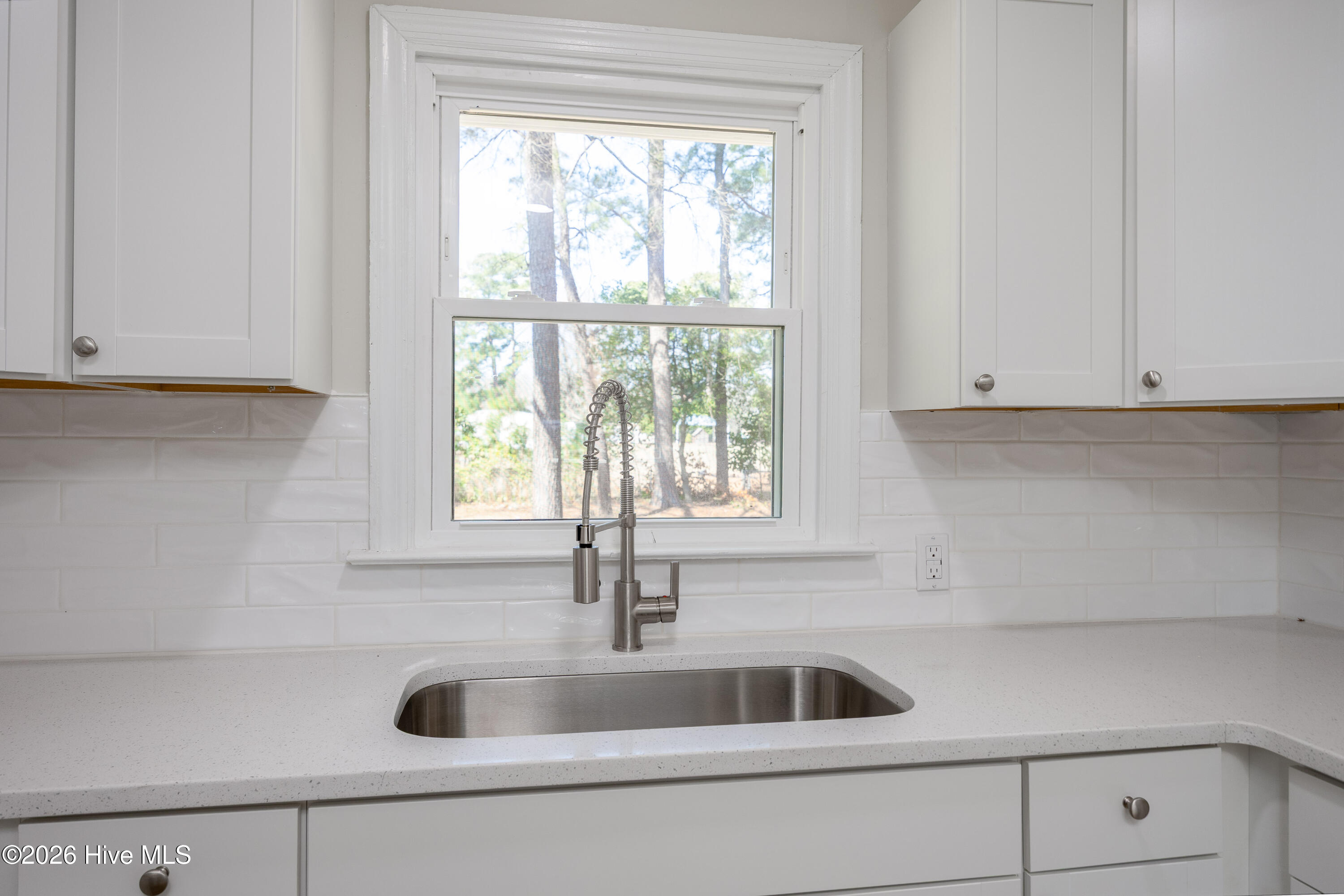 411 Lafayette Street Clinton, NC 28328 - Photo 6 of 21 411 Lafayette St11