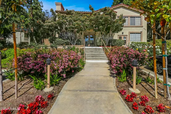 $2,600 | 5744 Oak Bend Lane, Unit 203, Oak Park, CA 91377