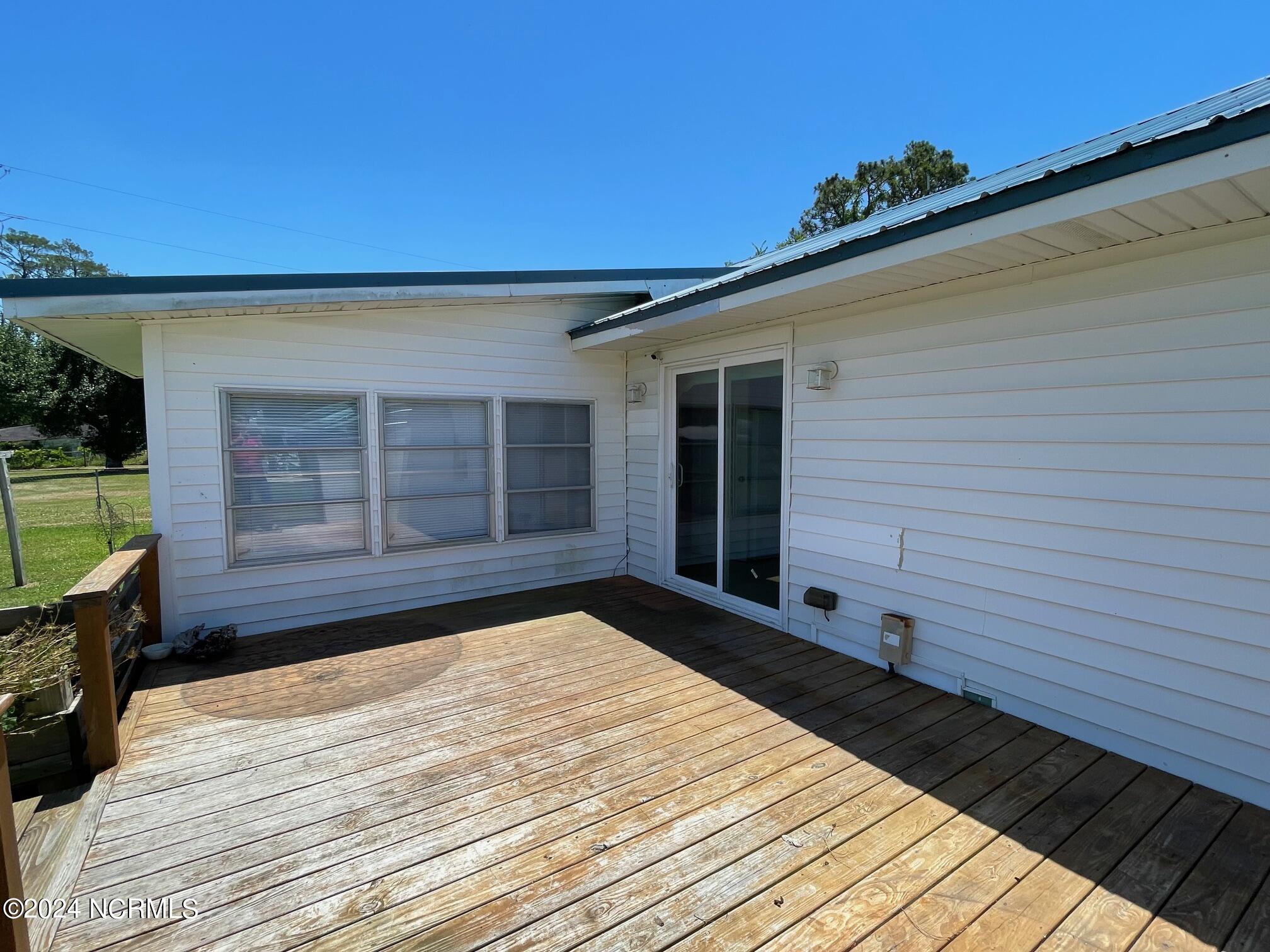 2604 Cedar Island Road Cedar Island, NC 28520 - Photo 19 of 62 rear deck