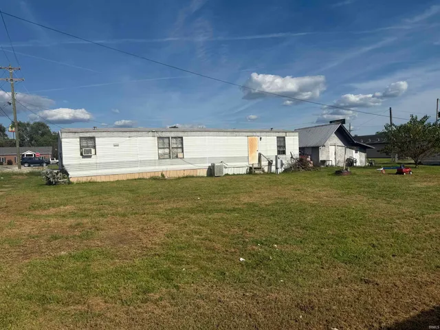 $30,000 | 104 Southwest 3rd Street, Loogootee, IN 47553