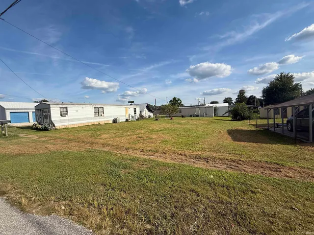 $30,000 | 104 Southwest 3rd Street, Loogootee, IN 47553