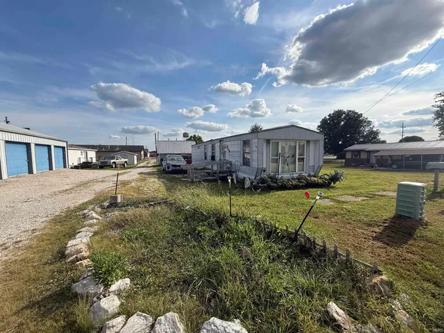 $30,000 | 104 Southwest 3rd Street, Loogootee, IN 47553