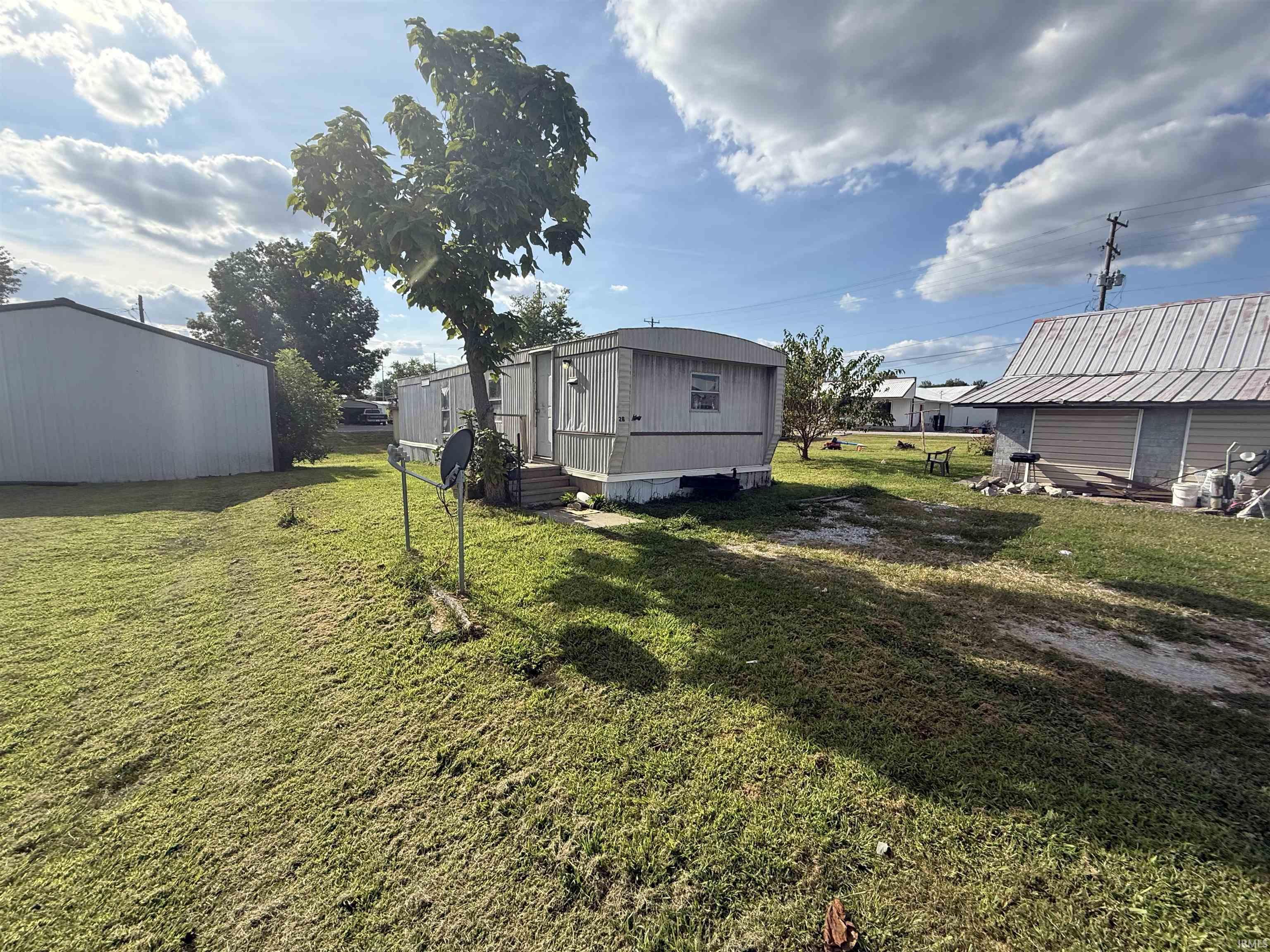 104 Southwest 3rd Street Loogootee, IN 47553 - Photo 3 of 21