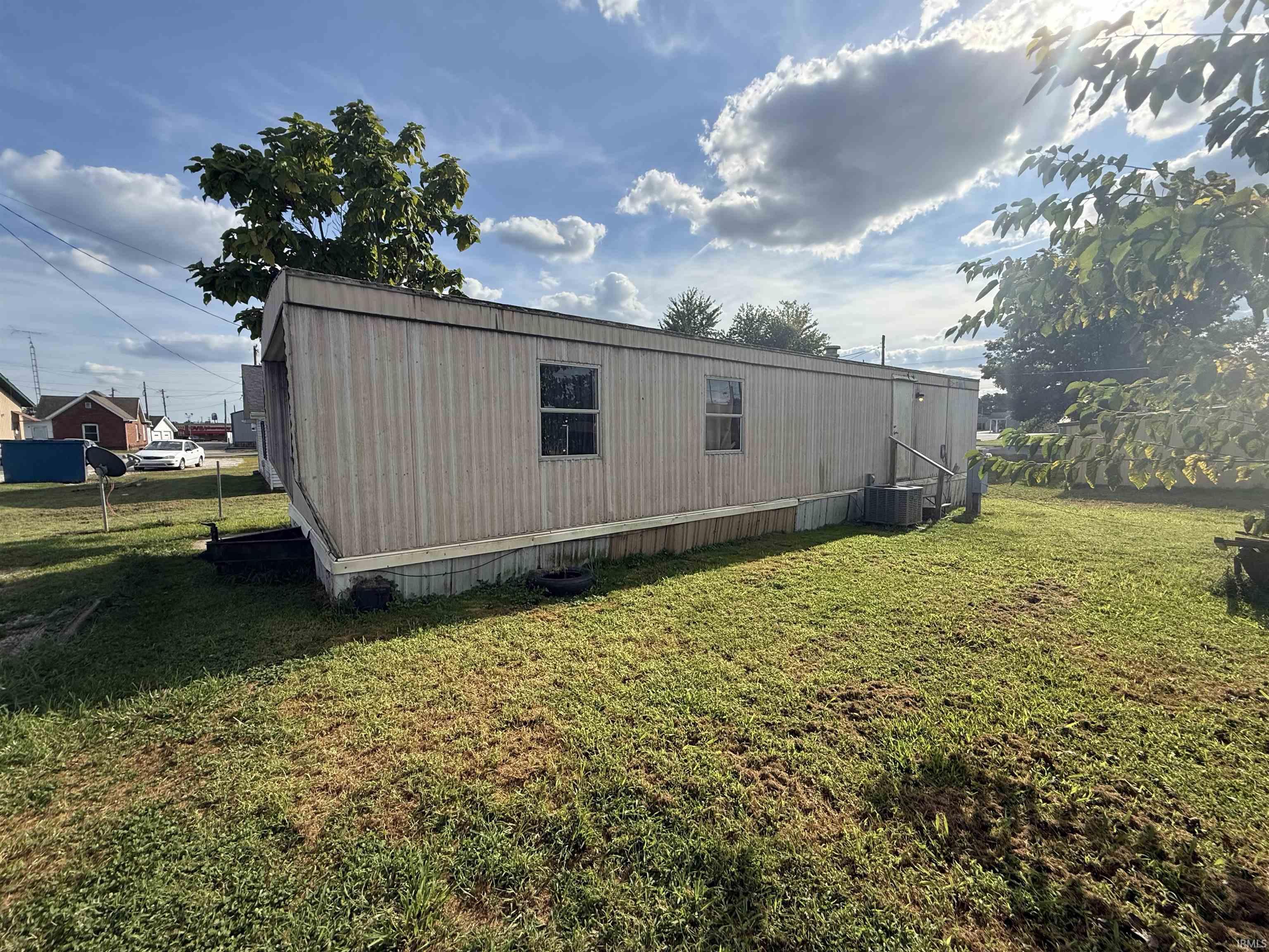 104 Southwest 3rd Street Loogootee, IN 47553 - Photo 4 of 21