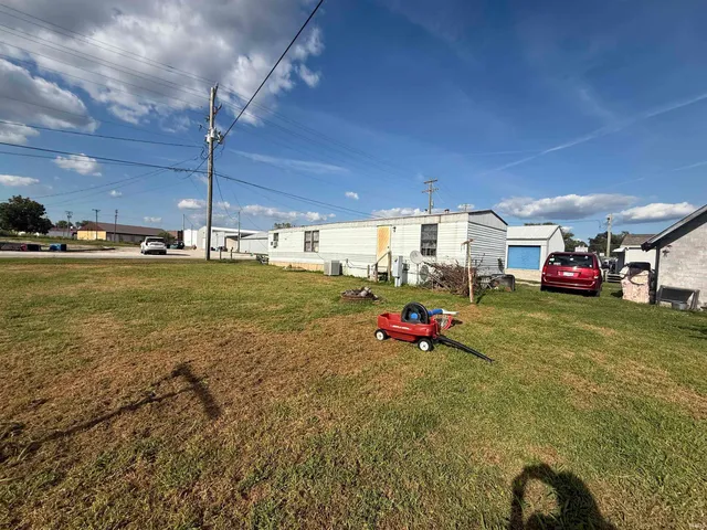 $30,000 | 104 Southwest 3rd Street, Loogootee, IN 47553