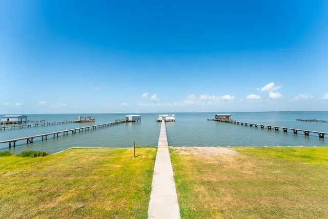 a view of a interior of the house