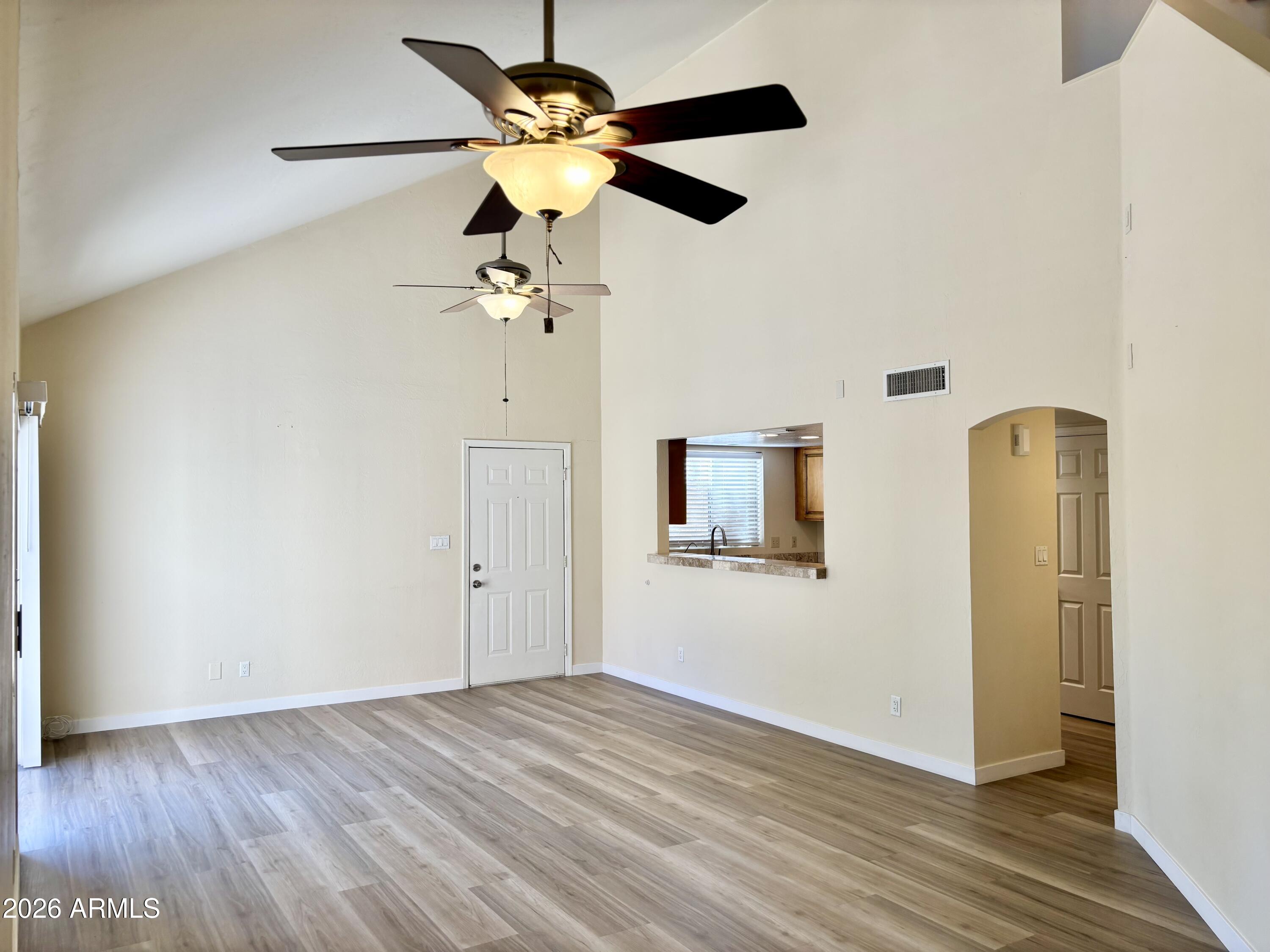 4213 West Calavar Road Phoenix, AZ 85053 - Photo 9 of 26 Great Room 3