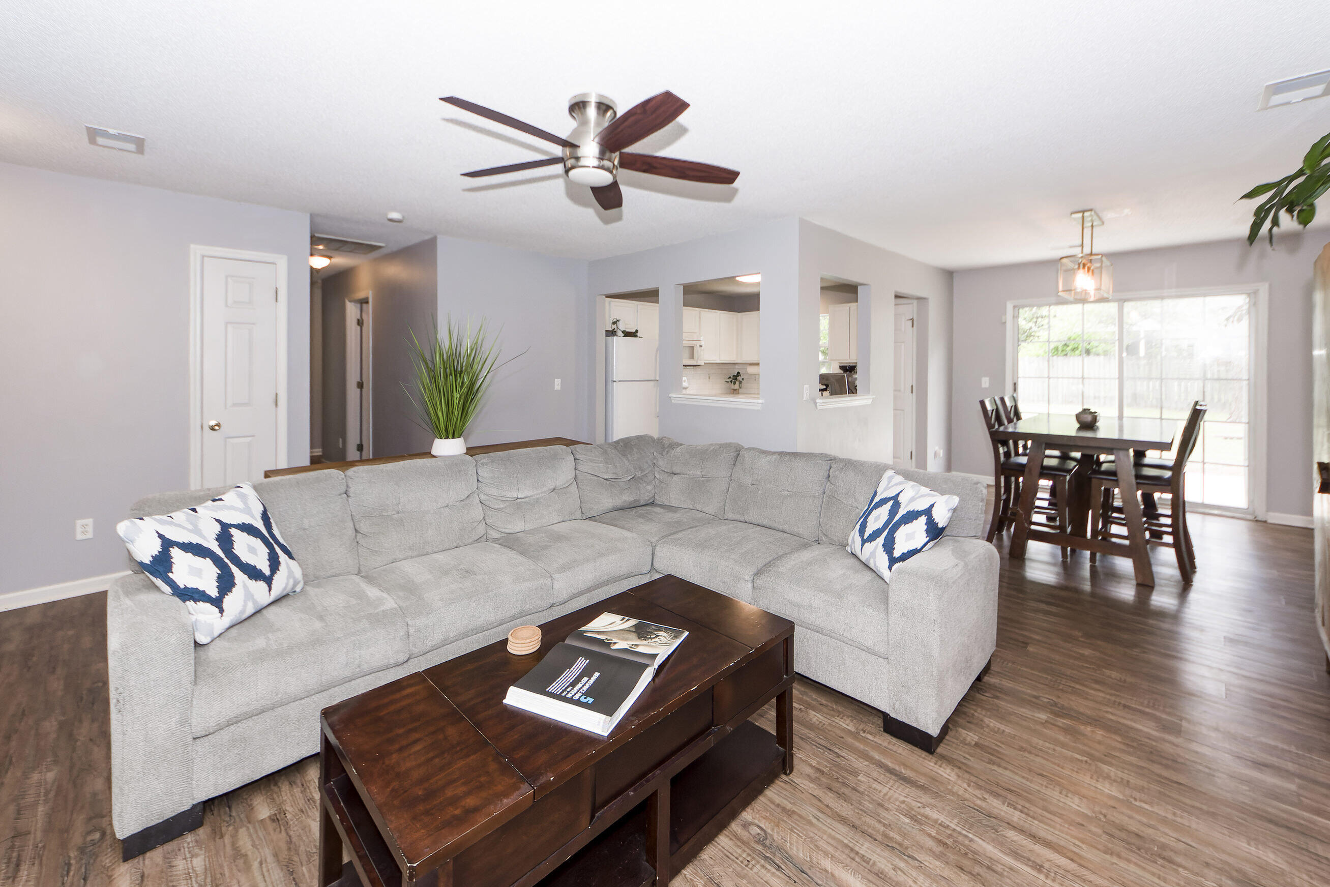 1070 Farmington Road Charleston, SC 29412 - Photo 7 of 36 08