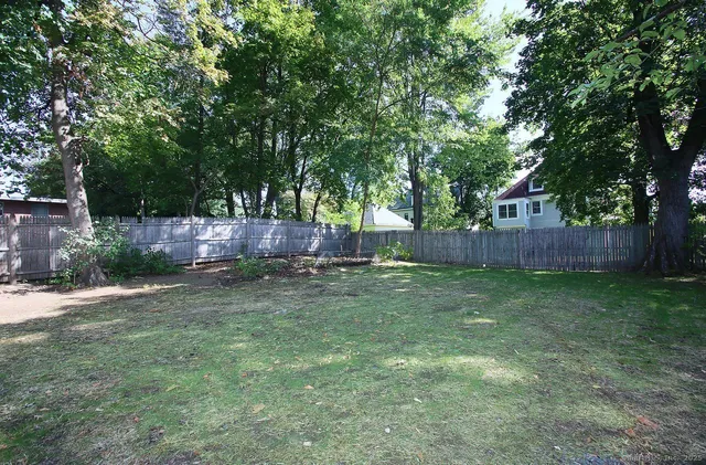 $4,000 | 62 Whitney Street, Hartford, CT 06105