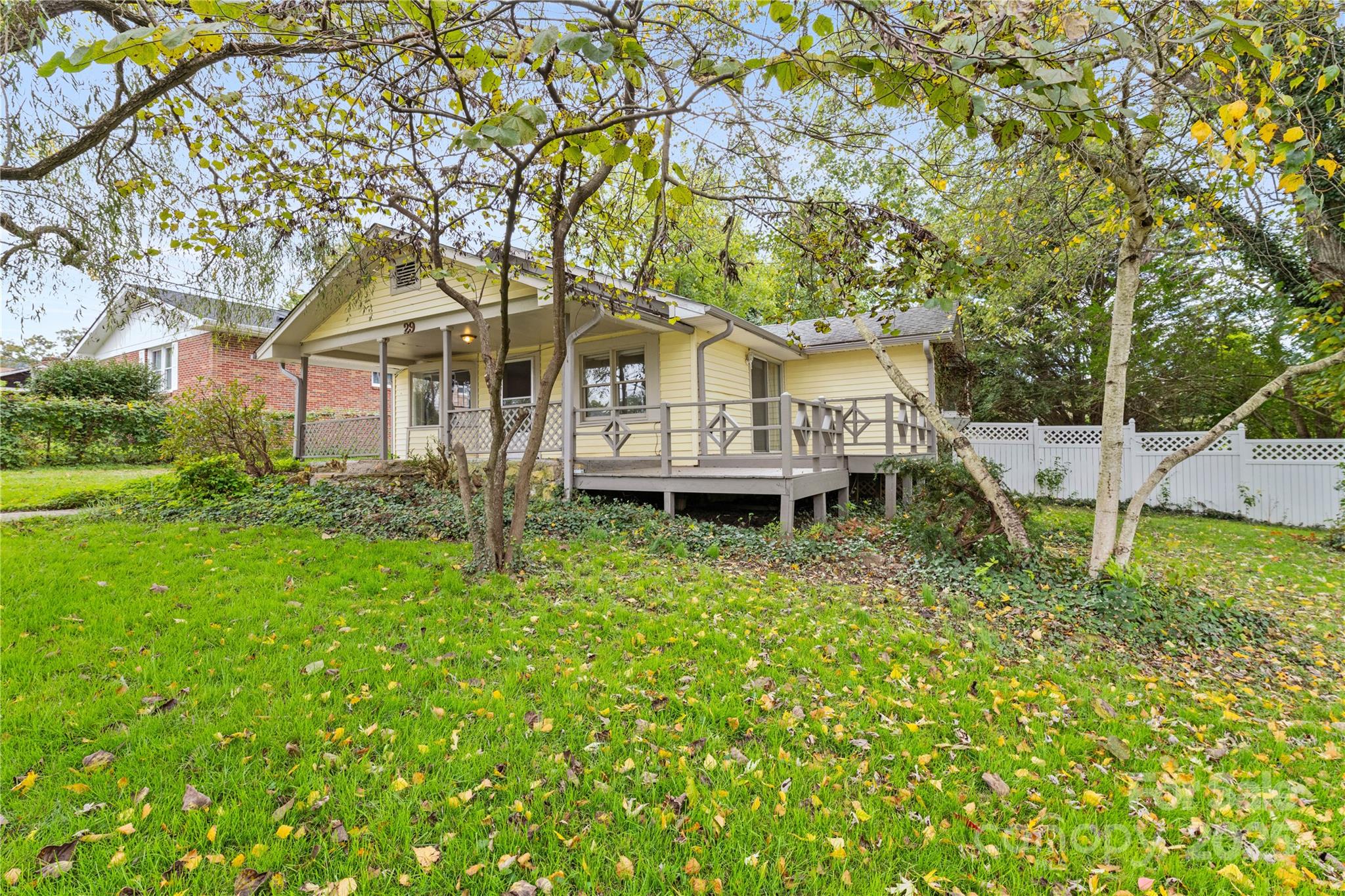 29 Le-An-Hurst Road Asheville, NC 28803 - Photo 19 of 22 a house that has tree in front of it