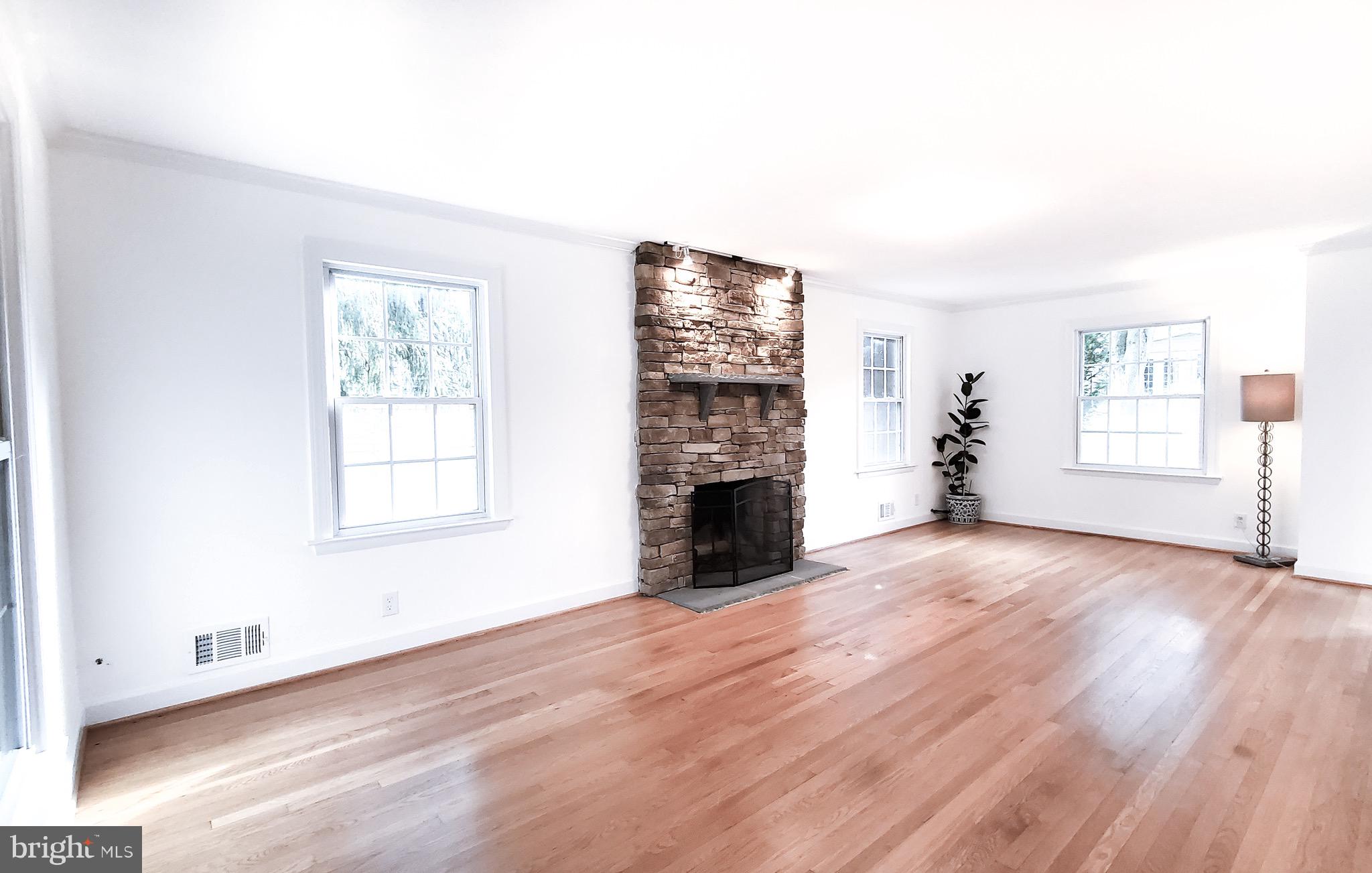 13908 Schaeffer Road Germantown, MD 20874 - Photo 11 of 72 Gallery Image 11