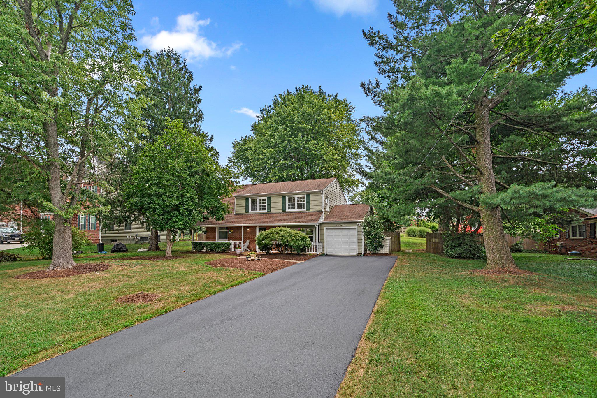 13908 Schaeffer Road Germantown, MD 20874 - Photo 3 of 72 Gallery Image 3