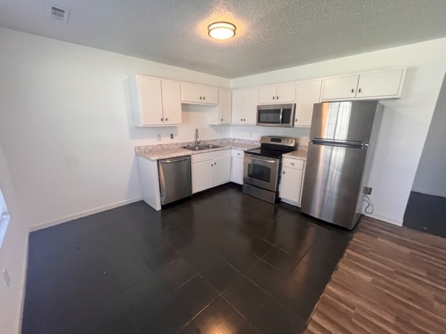 113 Premiere Court Anderson, SC 29621 - Photo 2 of 12